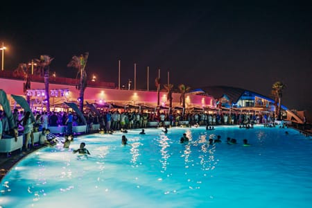 Pool rooftop e Cafe Del Mar